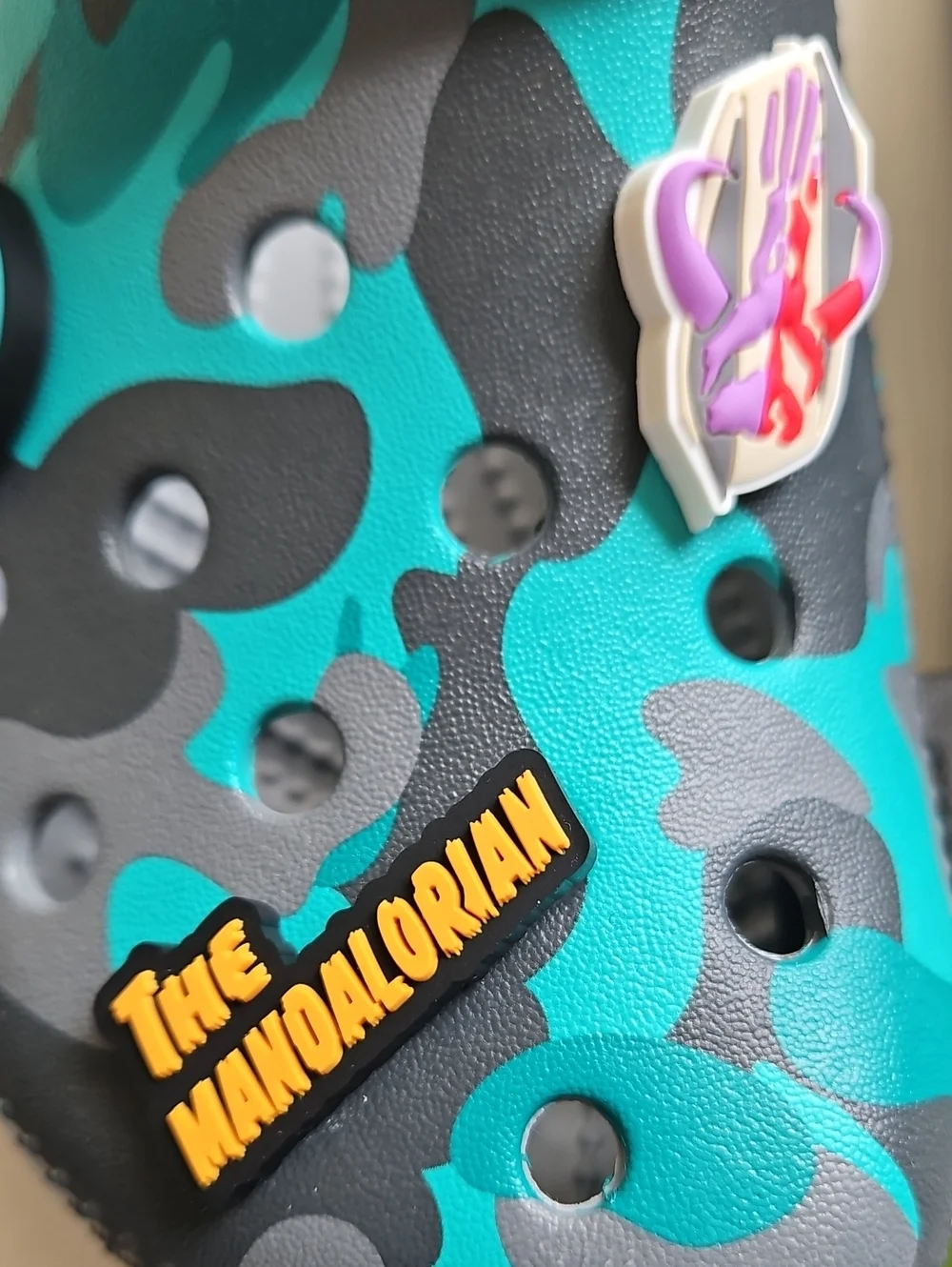NWT Star Wars Mandelorian CROCS Teal and Gray Camo Clog with Star Wars Jibbitz